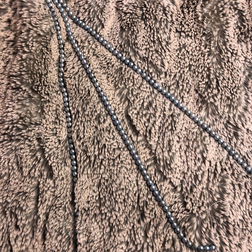 16” unstrung blue pearls